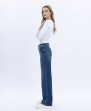Clare 90'S Super High Rise Wide Leg Jeans