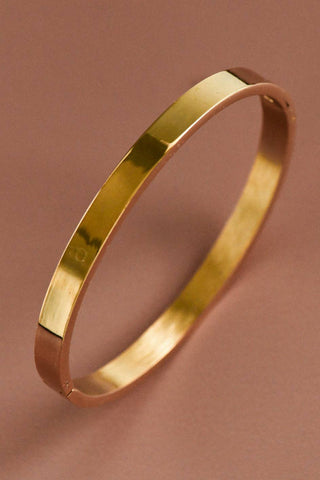Romina Bangle