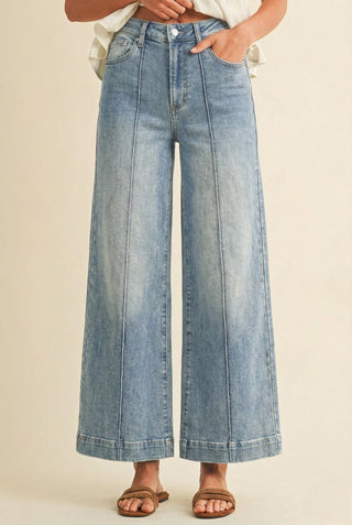 Annie Denim in Light Wash