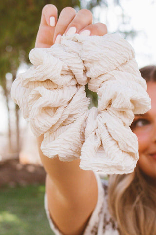 Magnolia Jumbo Scrunchie