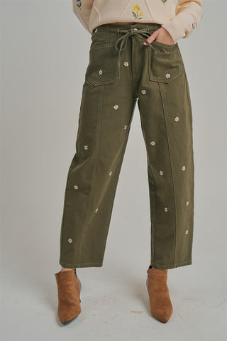 Daisy Embroidered Barrel Pants