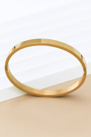 Romina Bangle