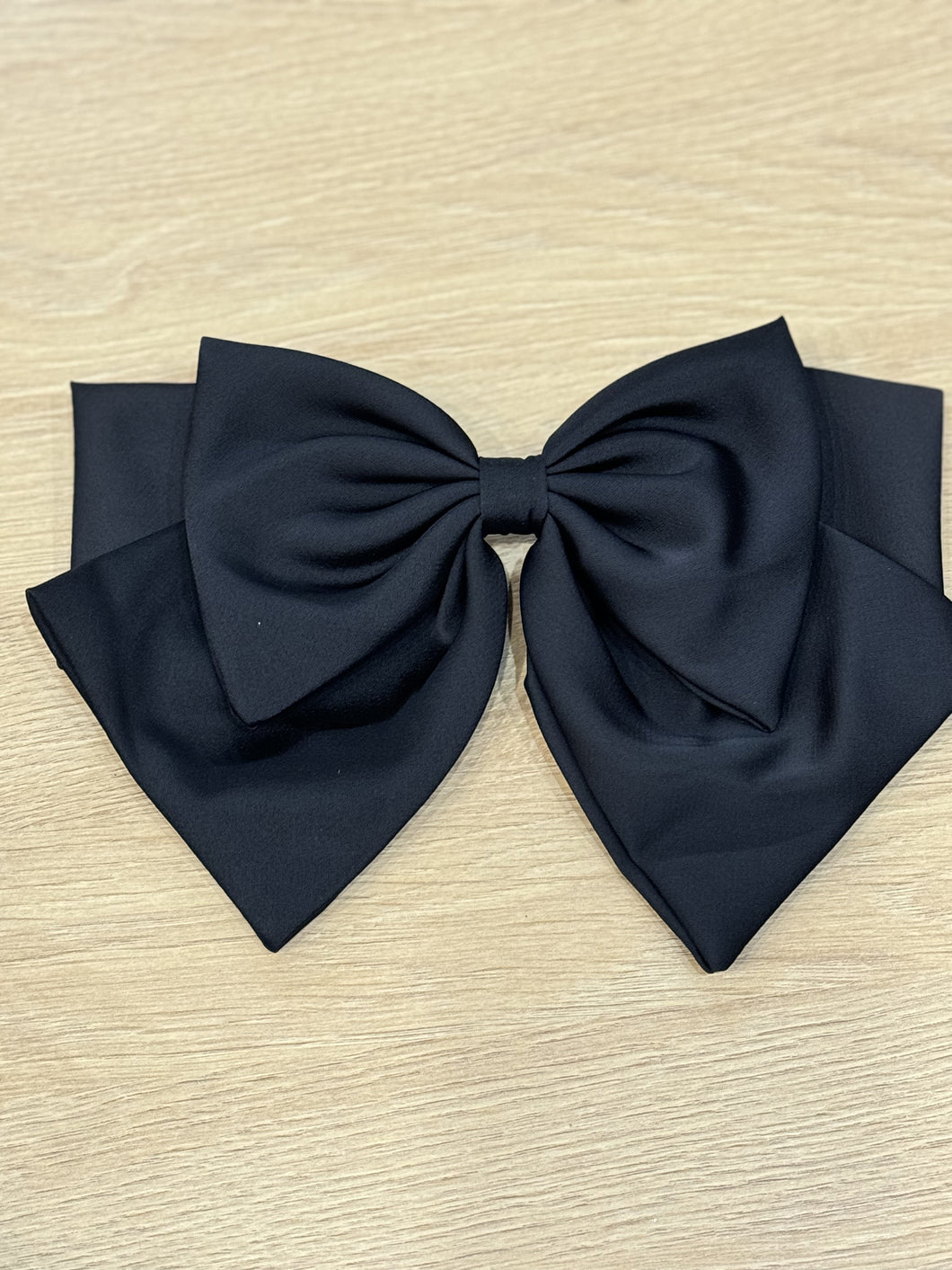 The Vivian Bow in Black