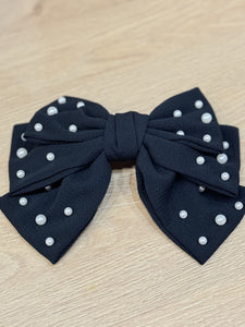 The Caroline Pearl Bow in Black