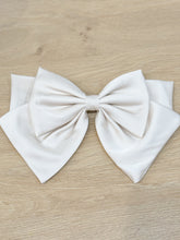 The Vivian Bow in Ivory