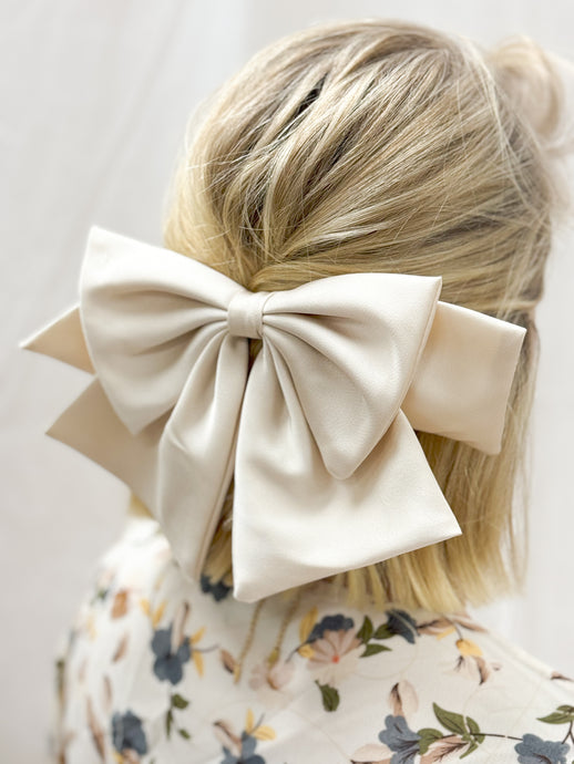 The Vivian Bow in Ivory