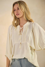 Adira Flowy Blouse
