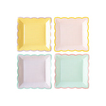 Gingham Plate Set