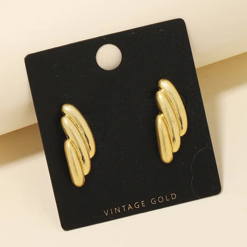 Vintage Gold 3 Ridge Stud Earrings