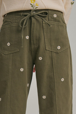 Daisy Embroidered Barrel Pants