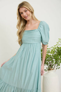 Dahlia Midi Dress in Mint