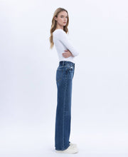 Clare 90'S Super High Rise Wide Leg Jeans