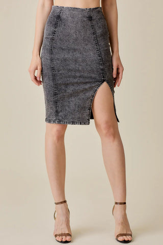 Julia Pencil Denim Skirt in Black