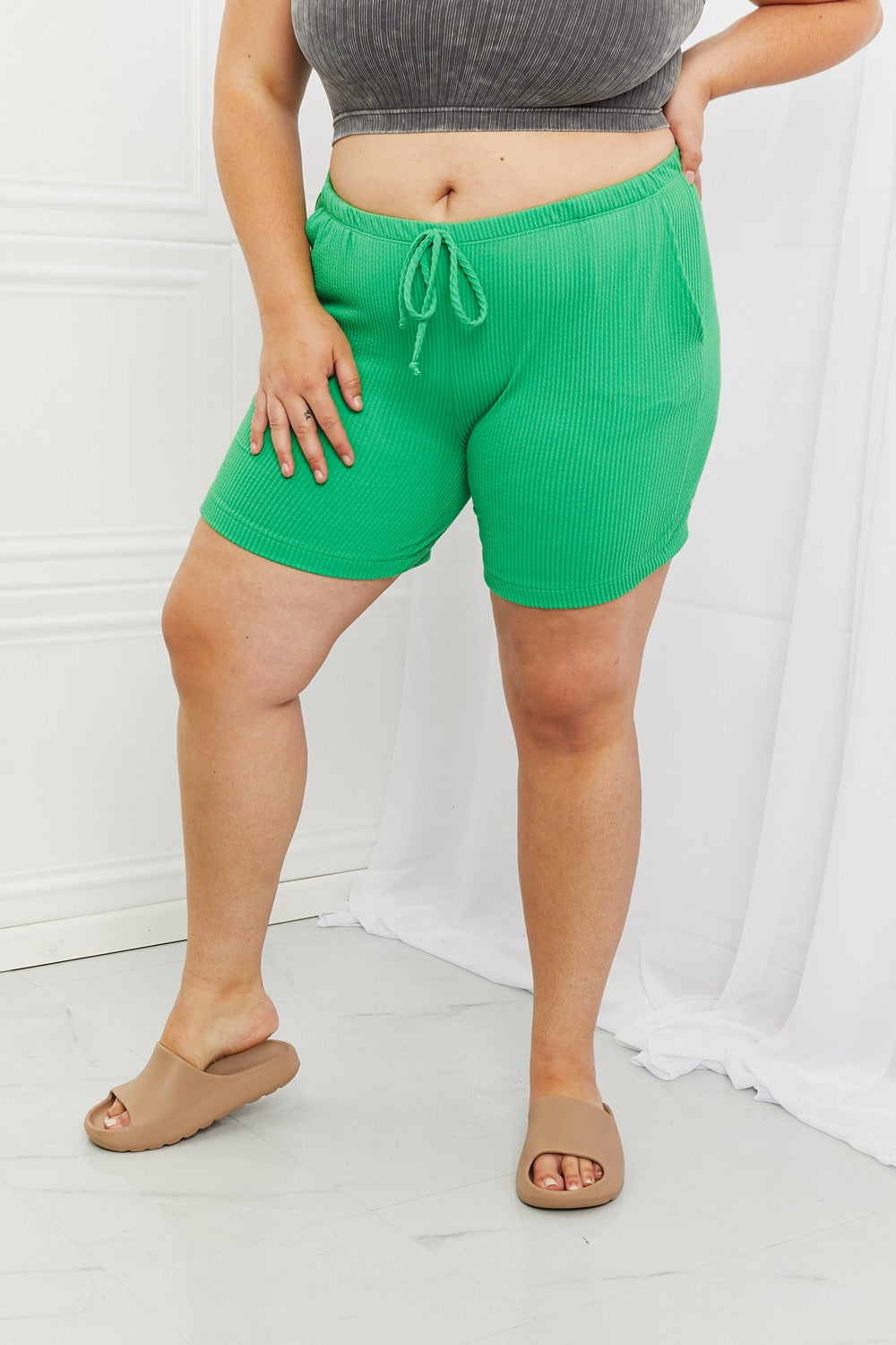 Too Good Ribbed Shorts in Green
